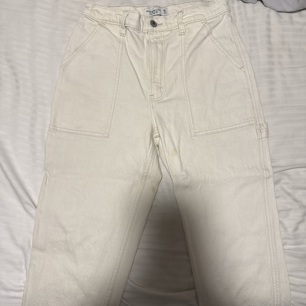 Abercrombie & Fitch Off-White Ultra High Rise Pants